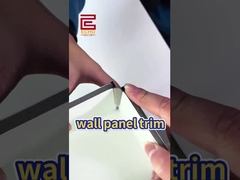 Białej ściany krawędzi płytek wykończenie ceramiczne płytki metalowe granica wykończenie po płytki