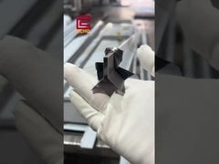 Ulepszenie Luksusowego Domu: Montaż Ozdobnych Listew Ze Stali Nierdzewnej | Eleganckie i Trwałe Rozwiązanie Krawędziowe