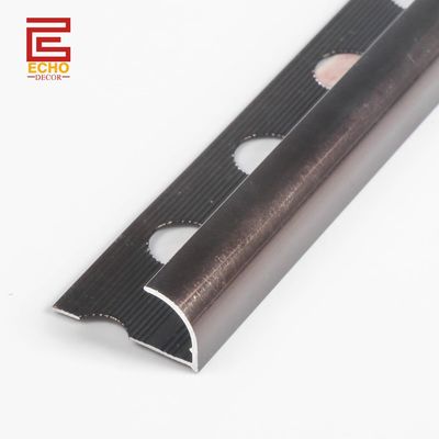 Ciemno brązowe płytki ścienne wykończenie aluminiowe okrągłe płytki 2,5 m