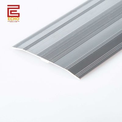 Metalowe srebrne szerokie listwy przejściowe do podłóg Listwa progowa drzwi do płytek